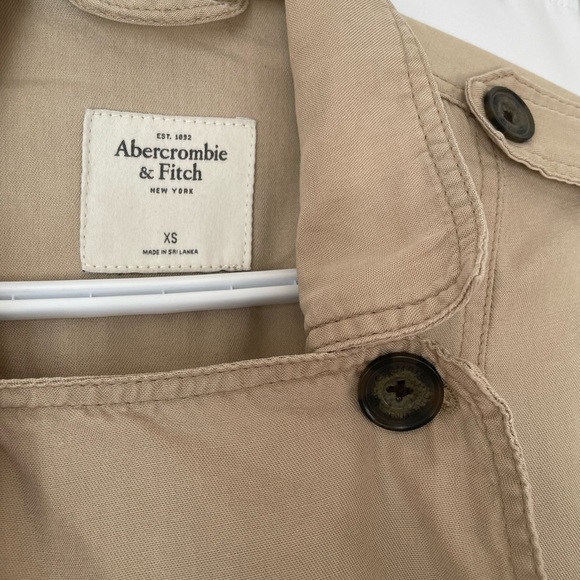 Abercrombie & Fitch lightweight Beige trench coat XS NWOT - Picture 4 of 5
